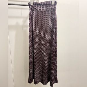 GILLI XS PETITE MAXI SKIRT